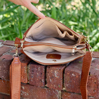 Ariana Crossbody Saddle VQ