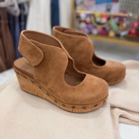 Oh It's You Wedge