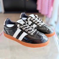 Heads Up Sneaker (Black)