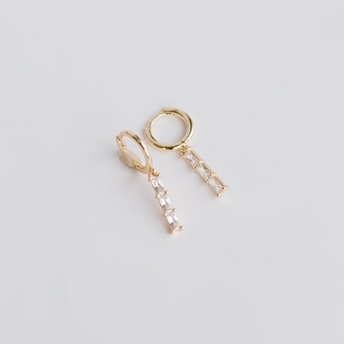 Clara Earring
