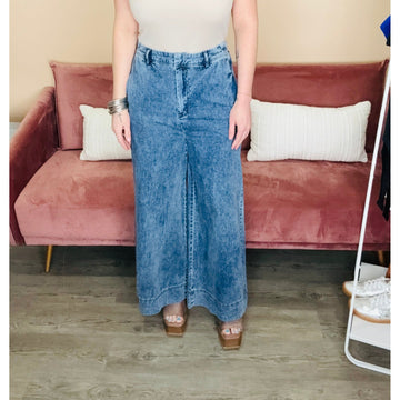 Wide Leg Trouser