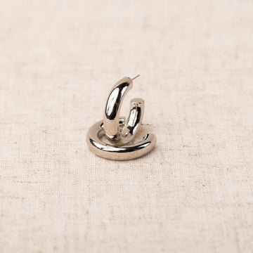 Sara Shiny Silver Earring