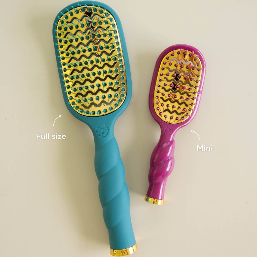 Vented Mini Brush (Mulberry)