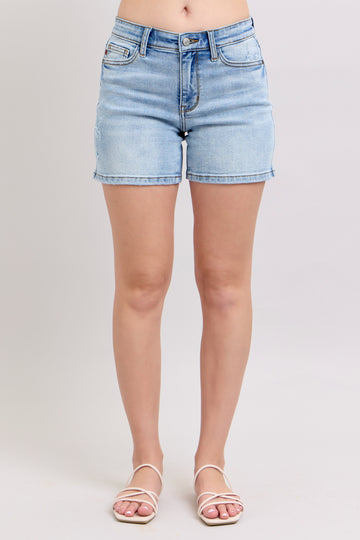 Ariel Short