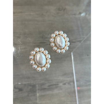 Cluster Pearl Earring