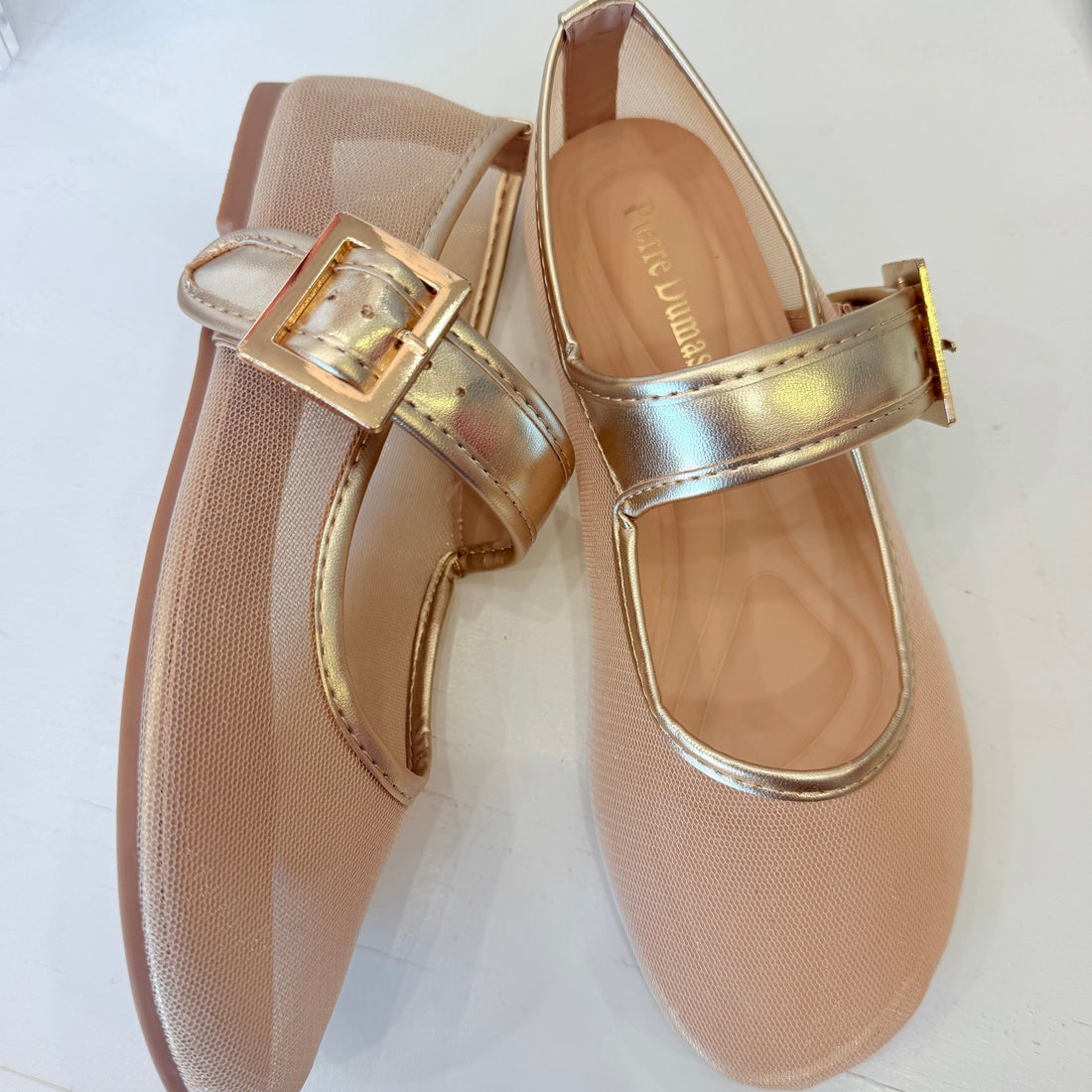 Bridgette Flat