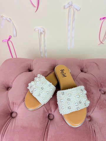 Gimme Kiss Sandal