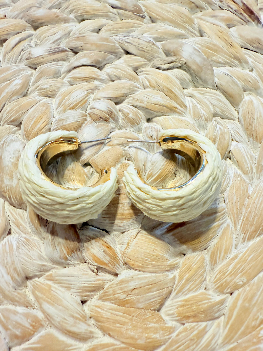 Half Raffia Hoop (tan)