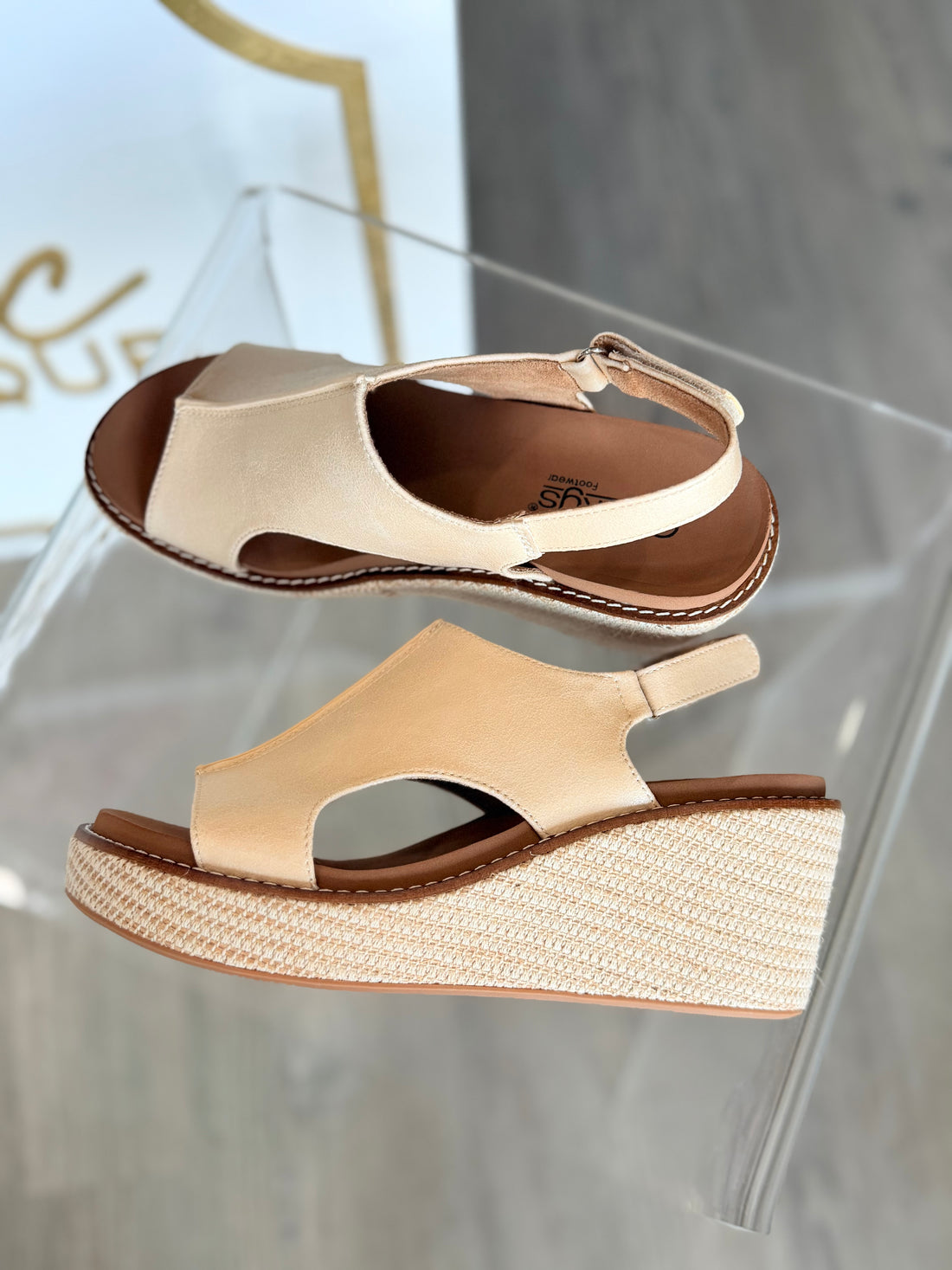Carley (Ecru) Wedge