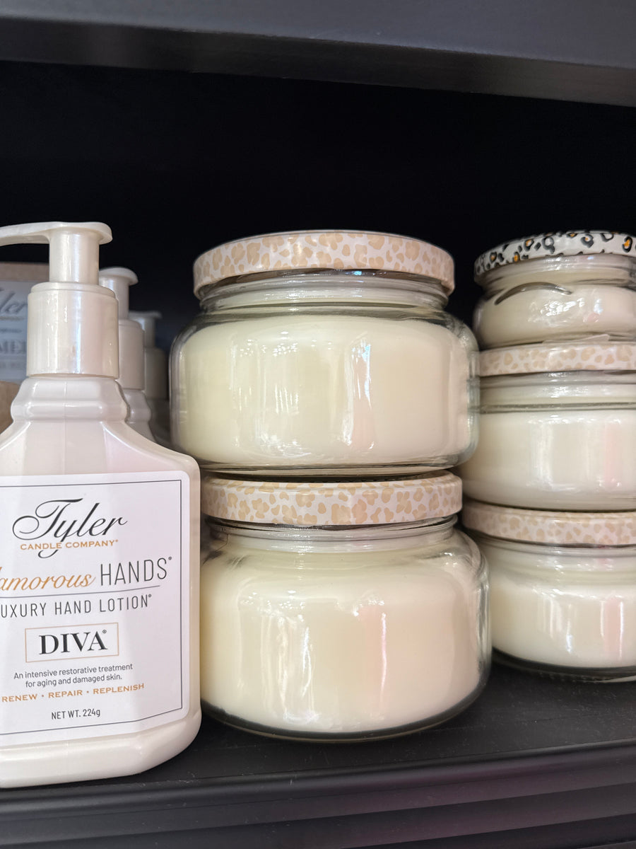Diva 22 Oz Candle