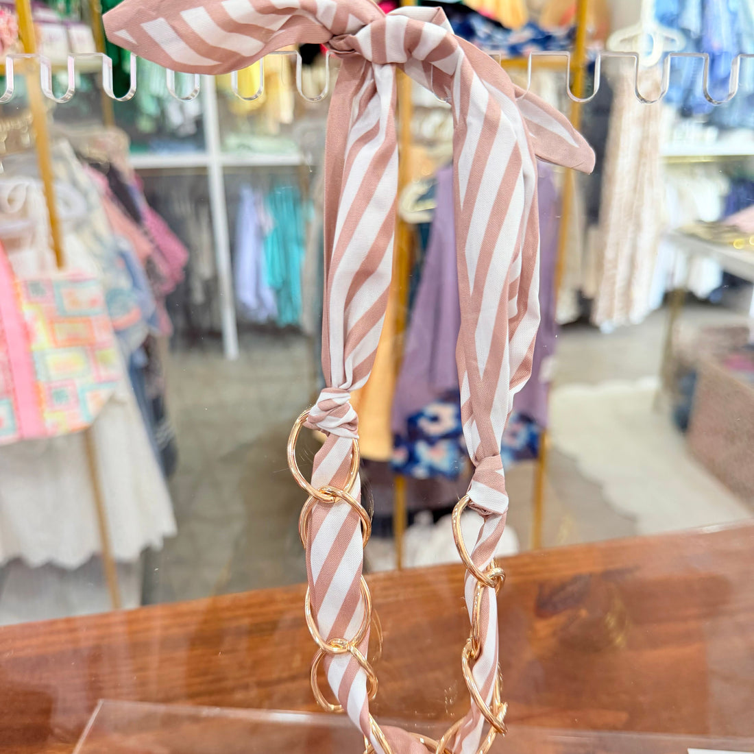 Gold Link Scarf Necklace (Beige)