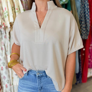 Shiloh Top (almond)