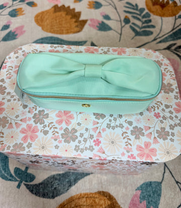 Kiss and Make Up Mini Bag (Mint)