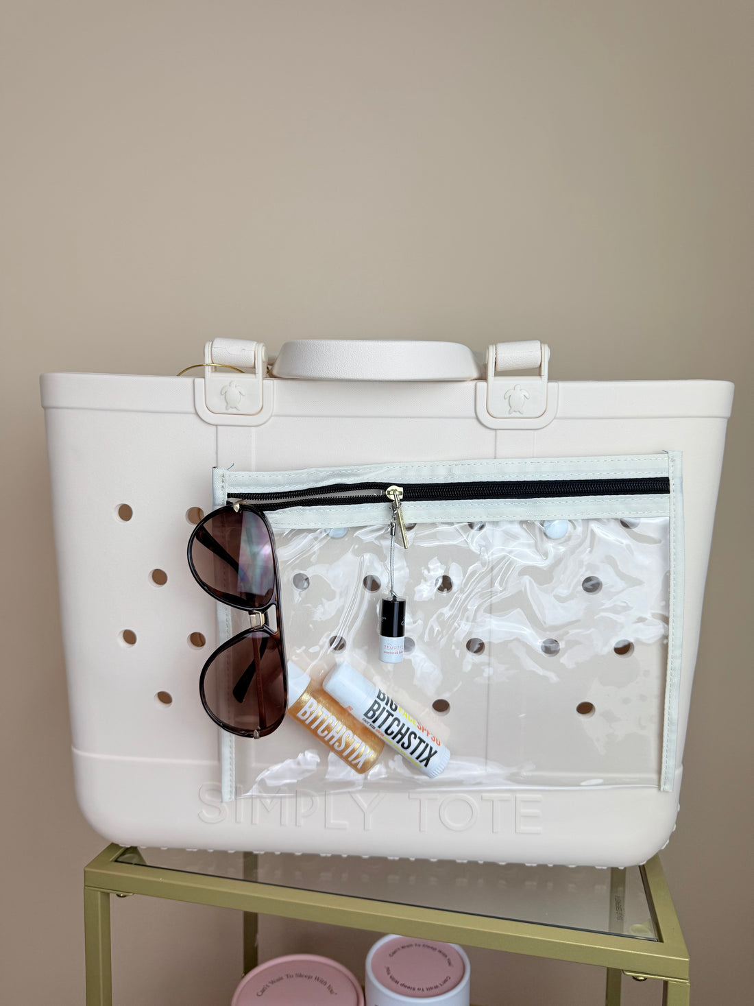 Simply Tote, Shell