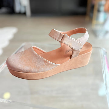 All In Wedge
