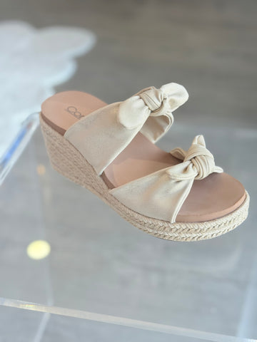 Tie The Knot Wedge (gold)