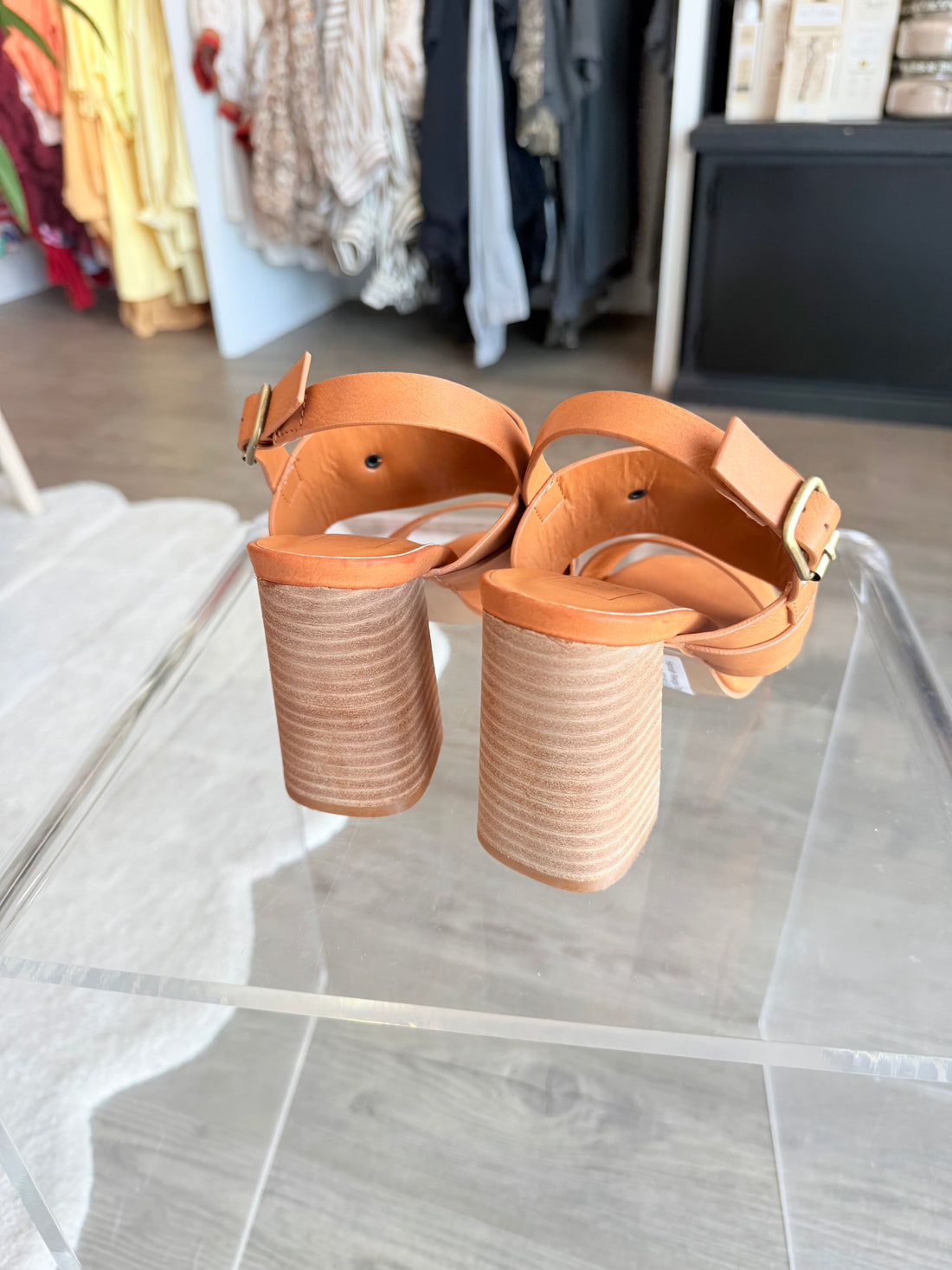 Hannah Wedge, Shu Shop