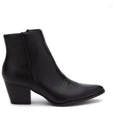 Spirit, Matisse Boot